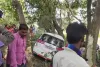 कुशीनगर : इनोवा कार दुर्घटनाग्रस्त दो महिला हुई चोटिल