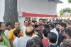 एमबीए का छात्र लापता, पूरनपुर कोतवाली का घेराव सर्राफा बाजार बंद