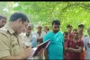 मिल्कीपुर: संदिग्ध परिस्थितियों में रस्सी के सहारे पेड़ से लटका मिला बुजुर्ग शव, पुलिस जांच में जुटी 