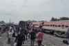 UP में पटरी से उतरे डिब्रूगढ़ एक्सप्रेस के 12 कोच पलटे, गोंडा में बड़ा रेल हादसा, 4 यात्रियों की मौत