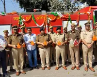 फायर ब्रिगेड की गाड़ी में पुलिस लाइन पहुंचा संगम का जल 