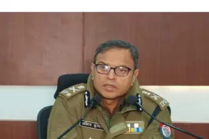 एडीजी जोन और पुलिस आयुक्त ने की मतदान करने की अपील