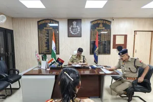  एसपी बृजेश कुमार श्रीवास्तव ने पुलिस कार्यालय में सुनी लोगों की समस्याएं