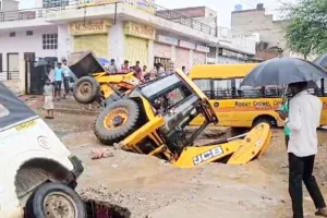  हम तो डूबे हैं सनम तुमको भी ले डूबेंगे