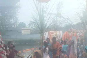 पचपेड़वा में छठ पूजा घाट का देवीपाटन महंत ने किया शिलान्यास