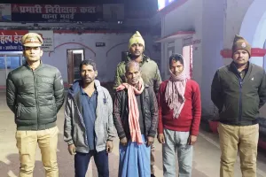 मवई पुलिस ने तीन जुवारियों को पकड़ कर कार्रवाई में जुटी 